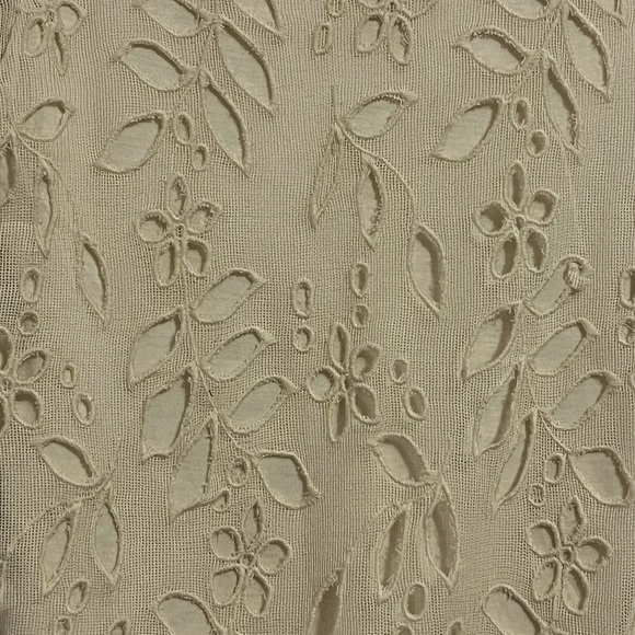 Aratta Cream Floral Pattern Cut Out 2 Piece Set - Picture 4 of 4